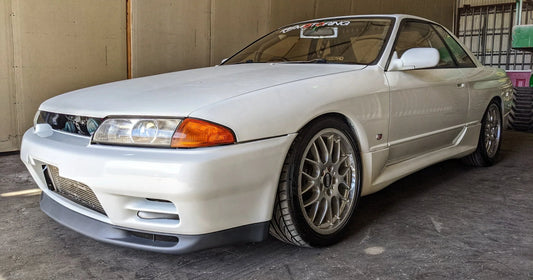 White RB25DET Skyline R32